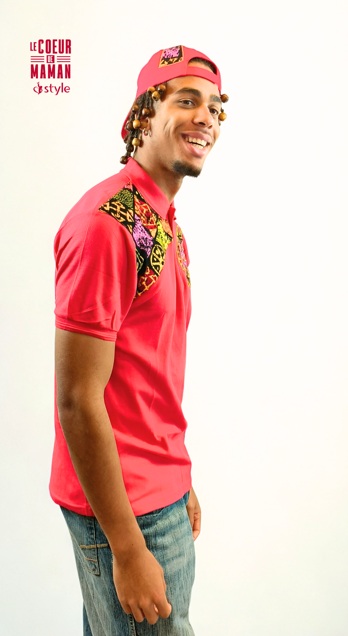 Polo rouge avec motifs